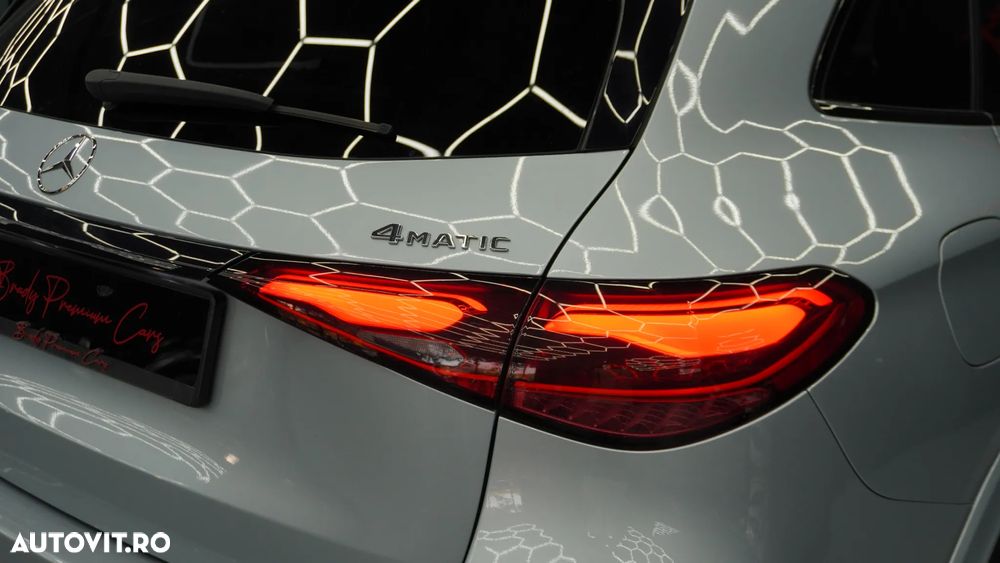 Mercedes-Benz GLC 300 4MATIC MHEV - 4