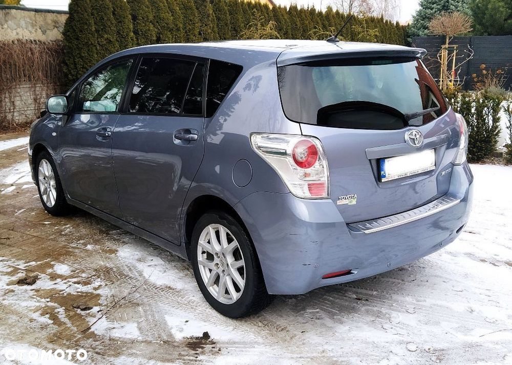 Toyota Verso - 2