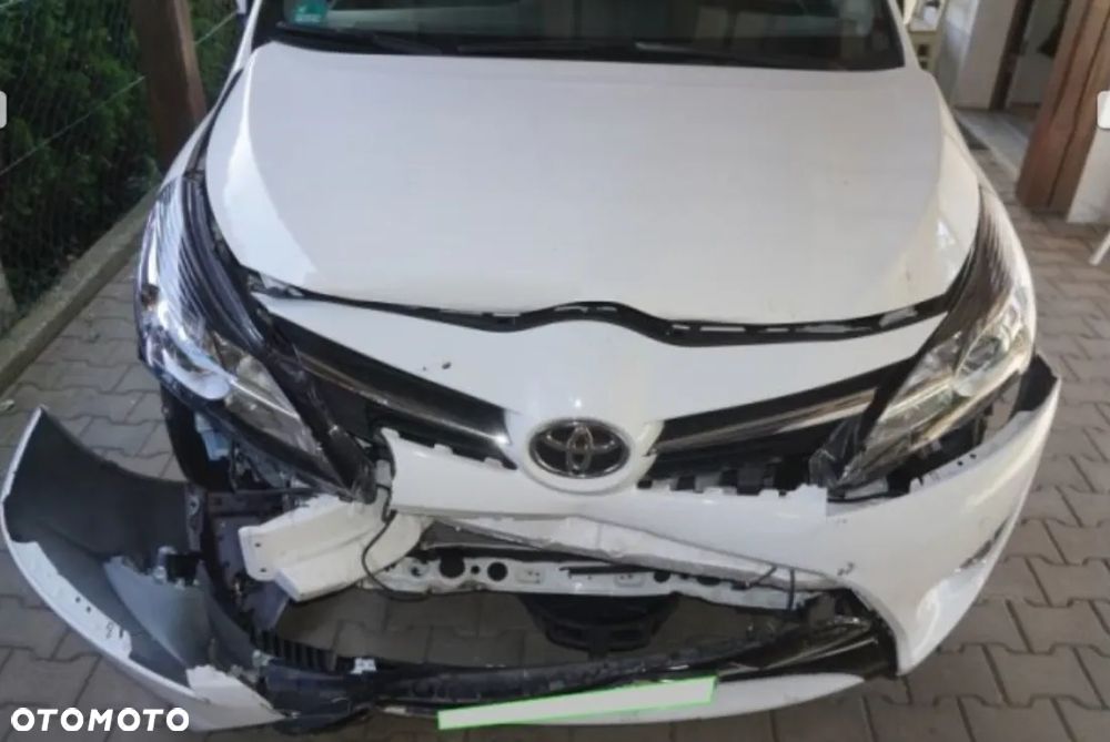 Toyota Verso 1.8 Multidrive Edition - 9