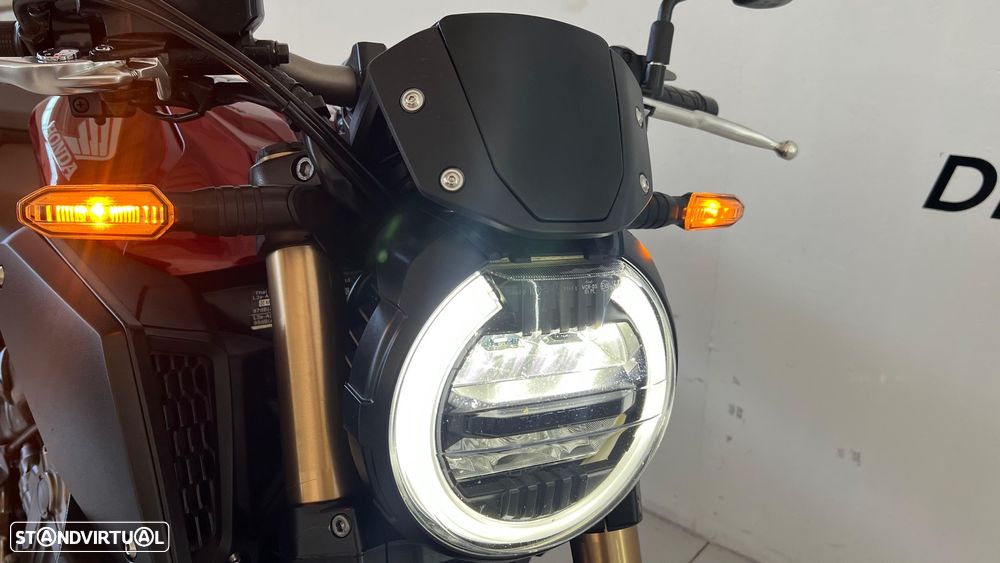 Honda CB 650 R - 16