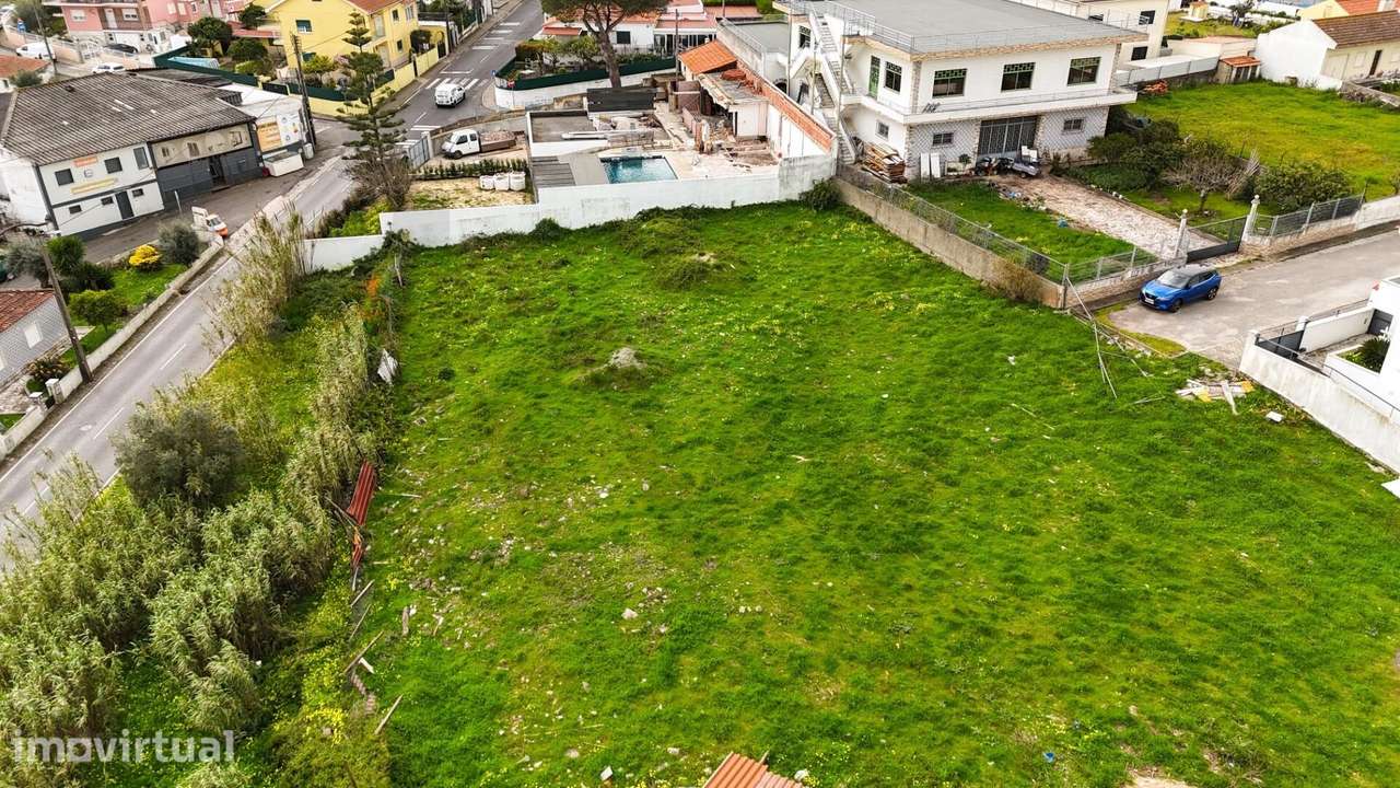 Terreno com 2.440 m2 em São Marcos | Viabilidade para 4 Moradias de 35 - Grande imagem: 3/4