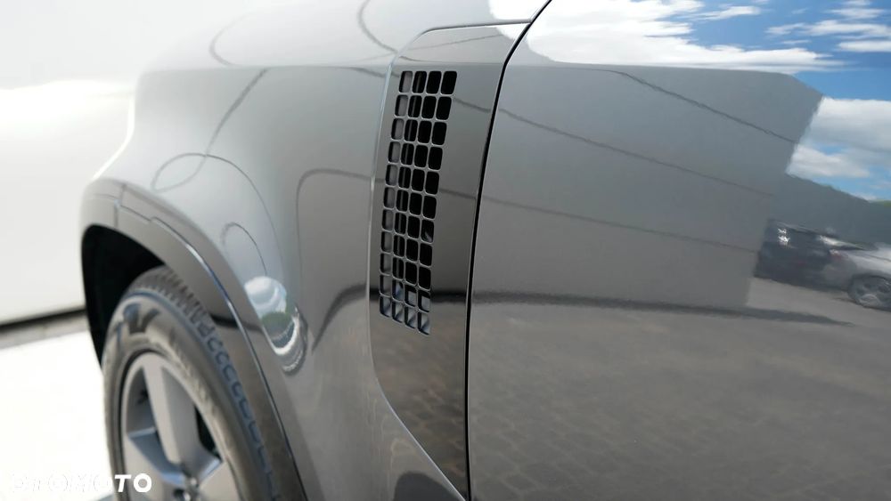 Land Rover Defender 3.0 D350 mHEV X-Dynamic HSE - 11