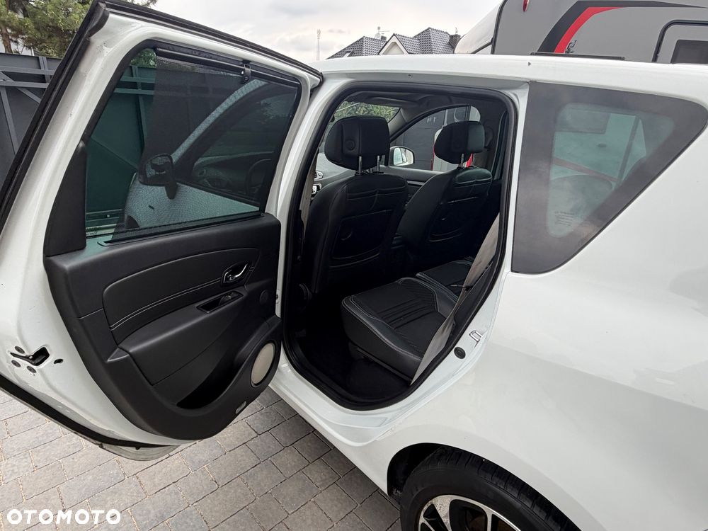 Renault Scenic dCi 110 EDC Bose Edition - 24