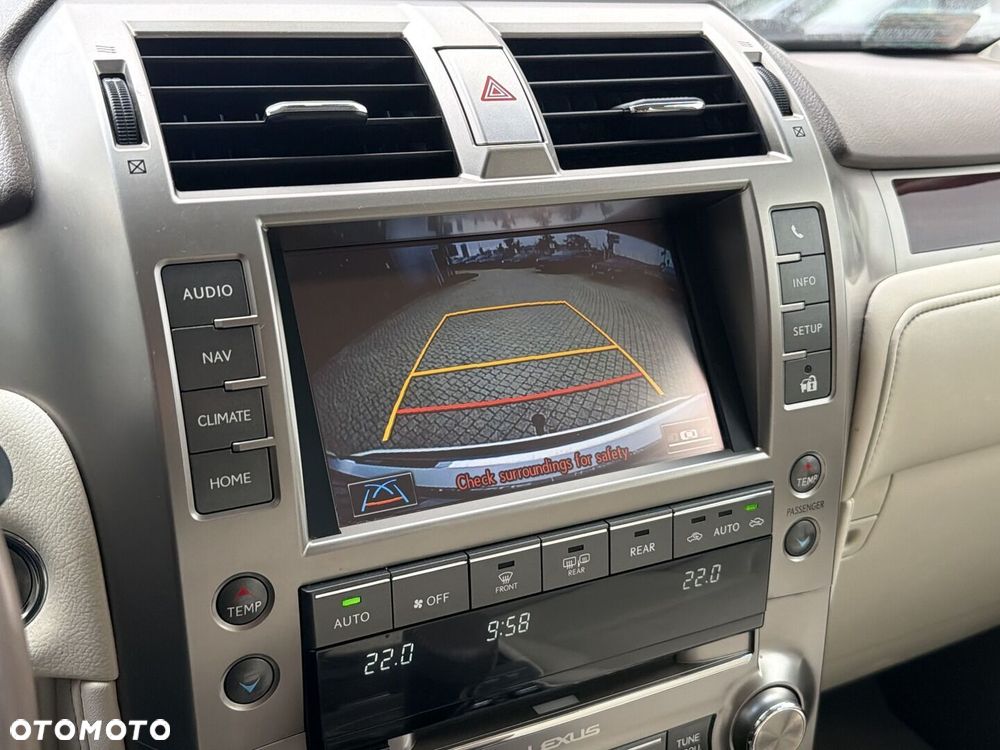 Lexus GX - 24