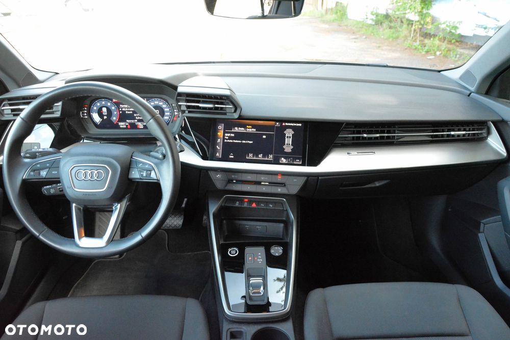 Audi A3 Limousine 30 TFSI mHEV S tronic - 14