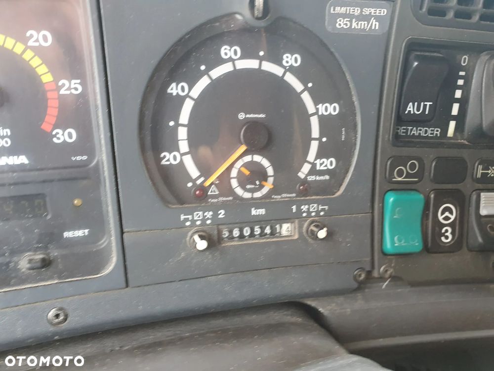 Scania 124 - 9