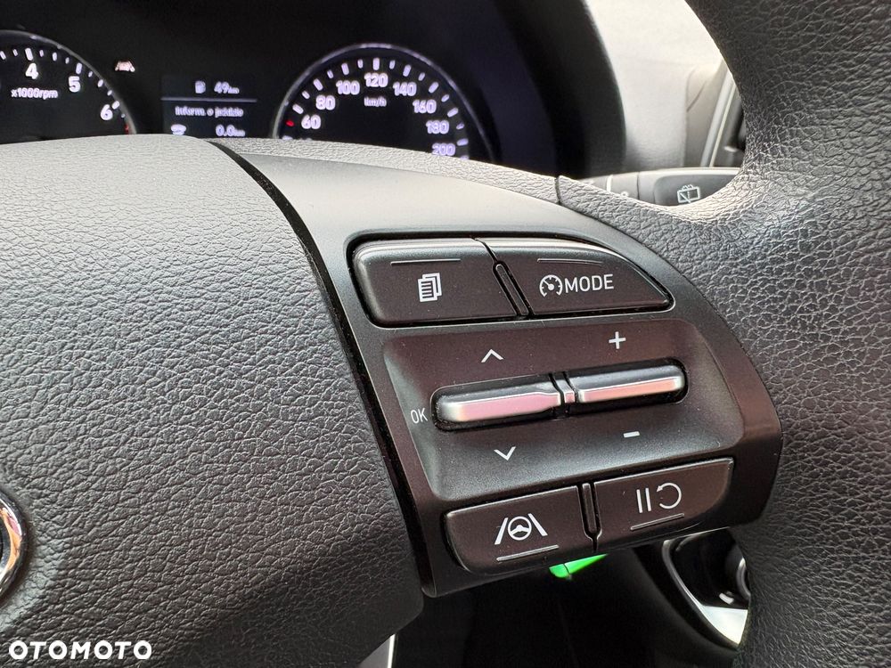 Hyundai i30 1.5 DPI Classic + - 19