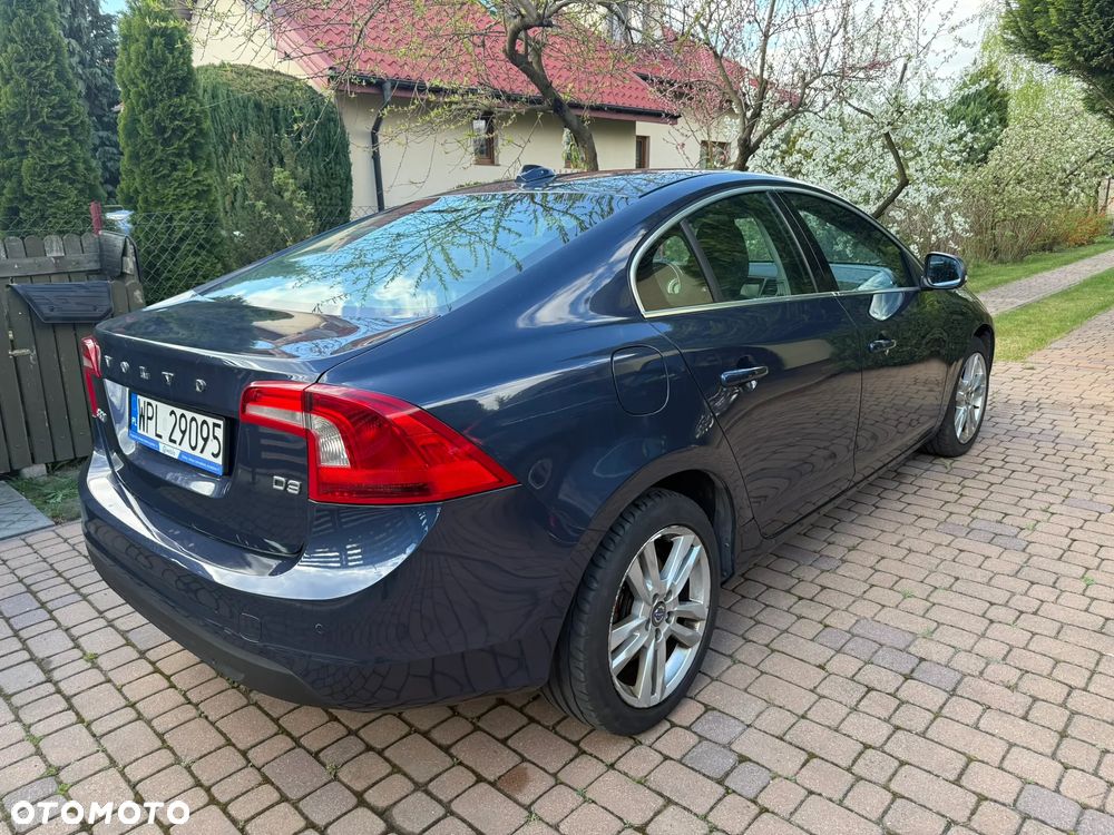Volvo S60 D3 Momentum - 5