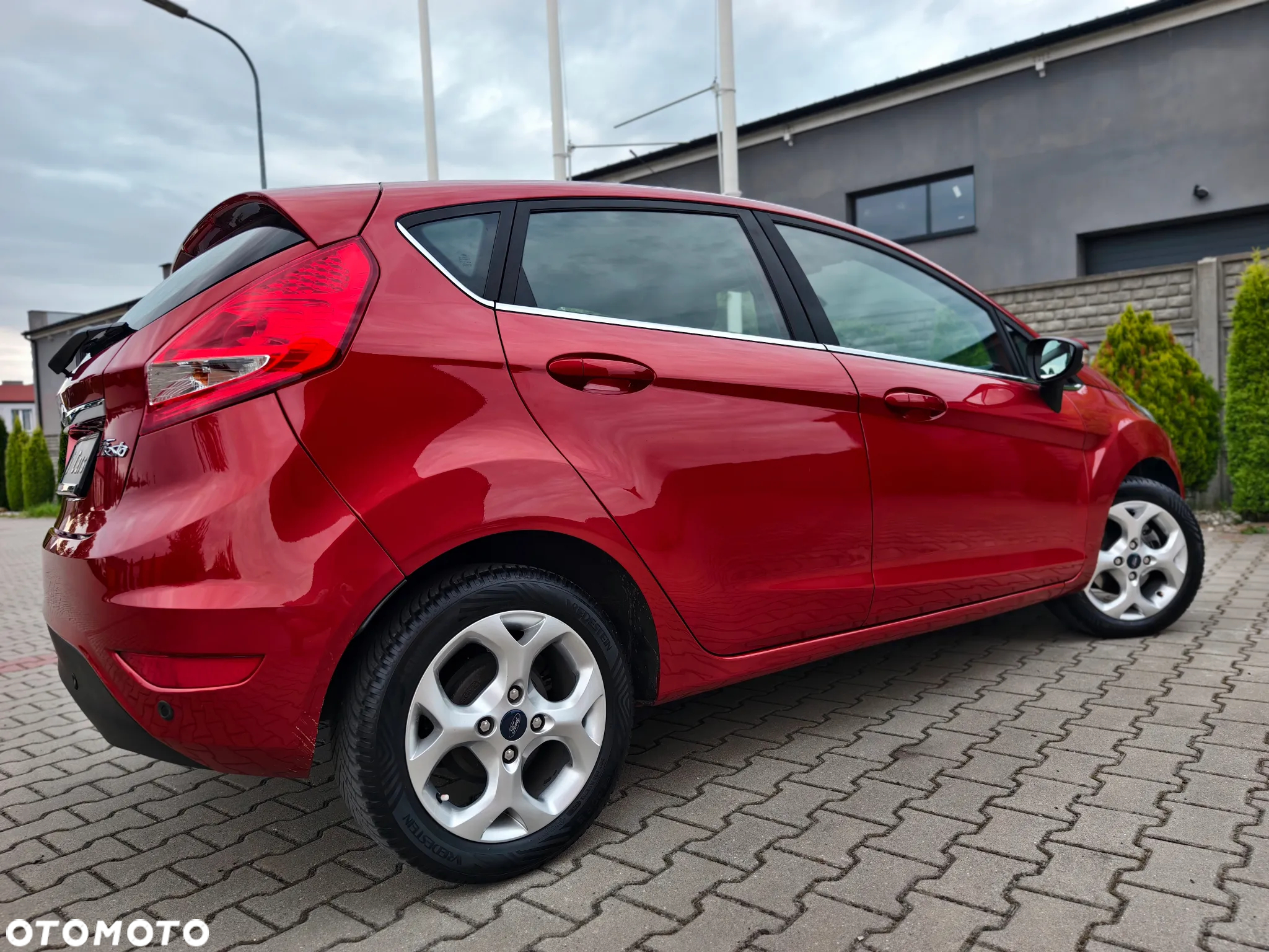 Ford Fiesta 1.4 Autom Titanium - 32