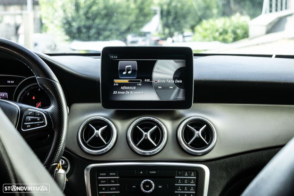 Mercedes-Benz CLA 200 - 31