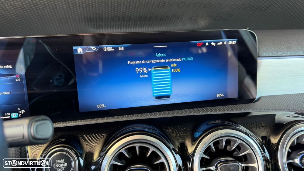 Mercedes-Benz A 250 e AMG Line - 35