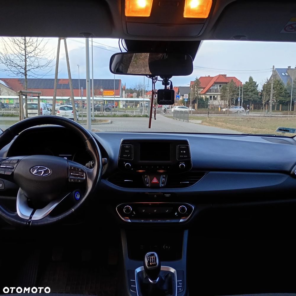 Hyundai i30 1.6 D GET - 6