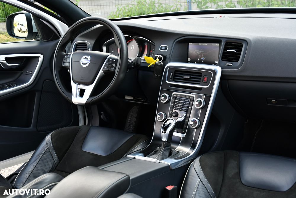 Volvo S60 D5 Geartronic RDesign - 2