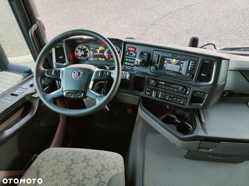 Scania R450 / EURO 6 BEZ EGR / RETARDER / STANDARD / AUTOMAT / - 29