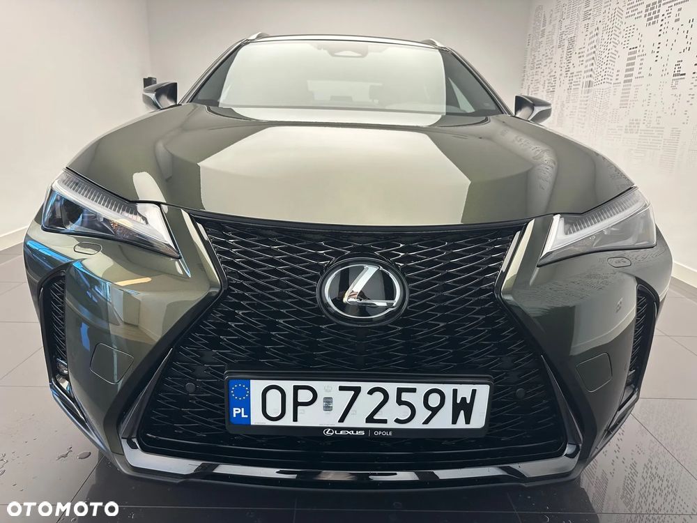 Lexus UX - 9