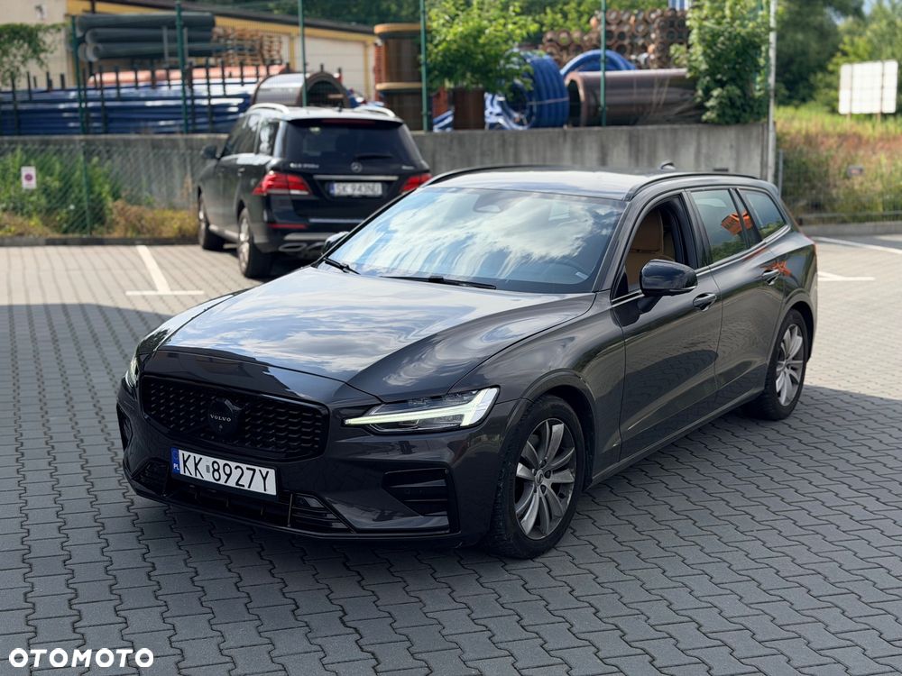 Volvo V60 B3 B Plus Dark - 3