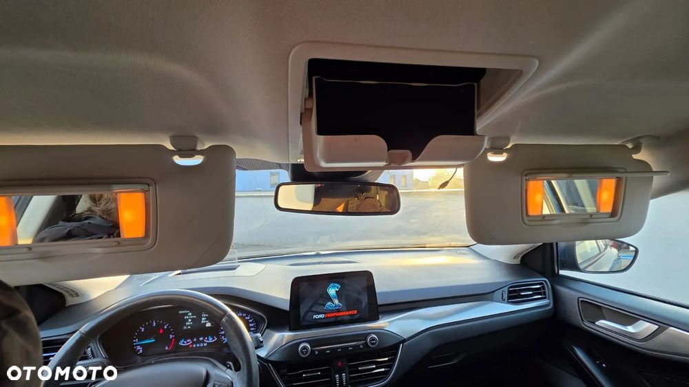 Ford Focus 1.5 EcoBlue Start-Stopp-System TITANIUM X - 19