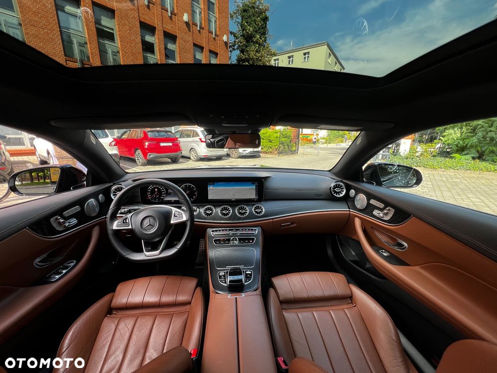 Mercedes-Benz Klasa E 300 9G-TRONIC - 12