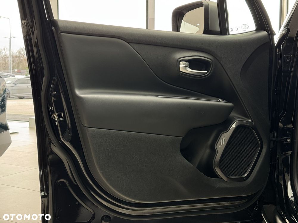 Jeep Renegade - 12