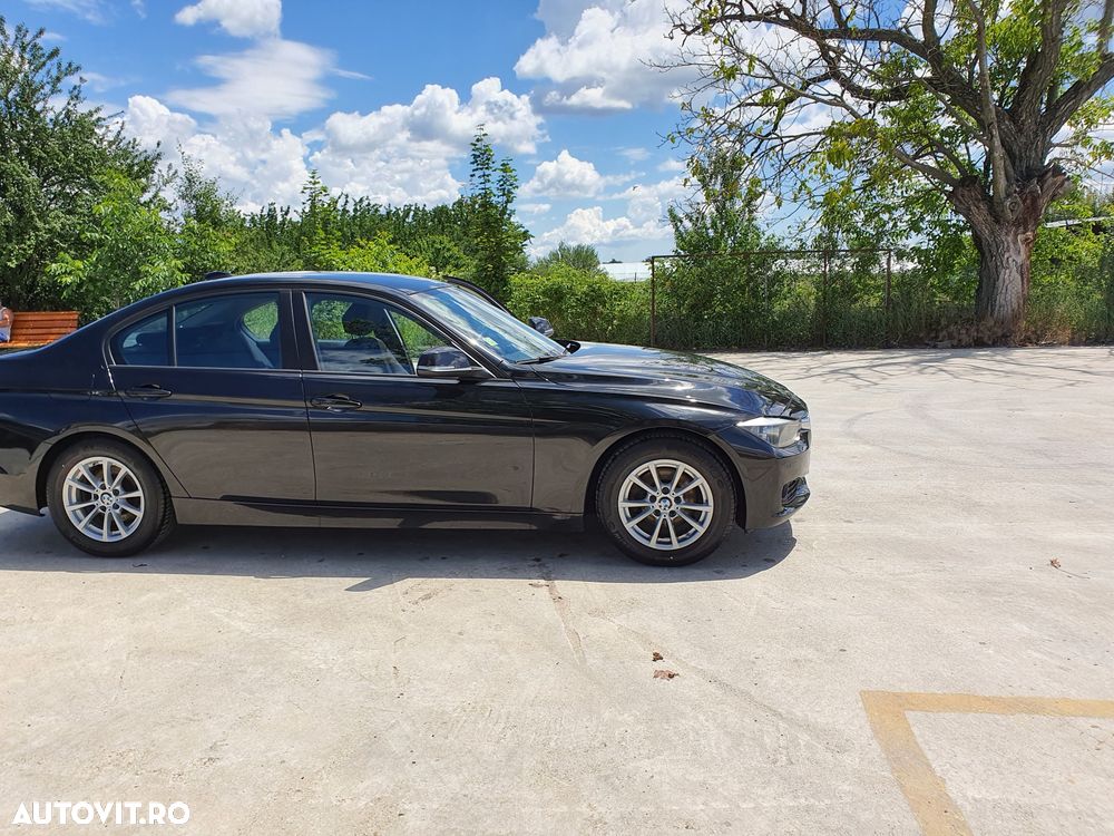 BMW Seria 3 320d Efficient Dynamic Edition - 11