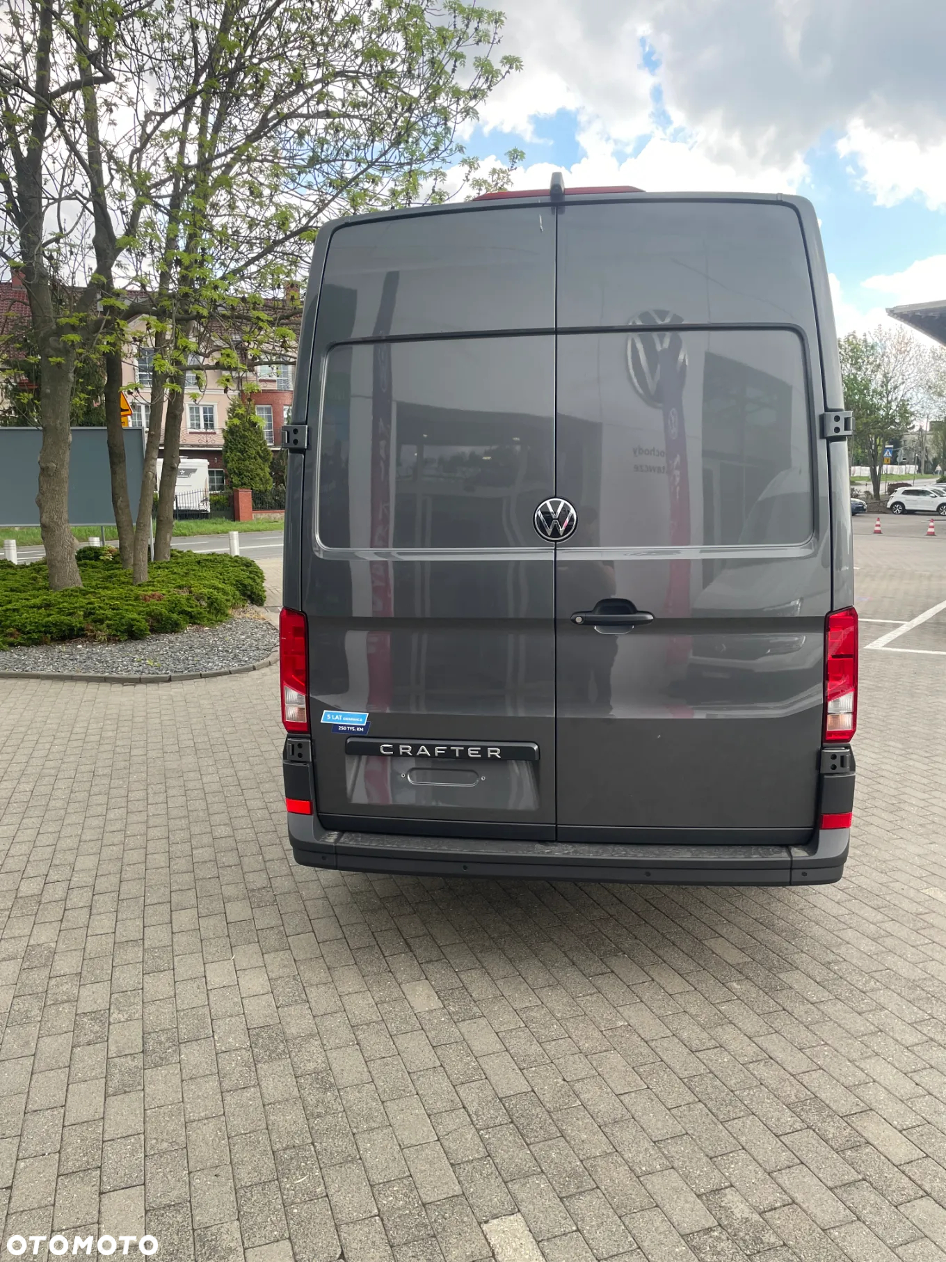 Volkswagen Crafter - 2