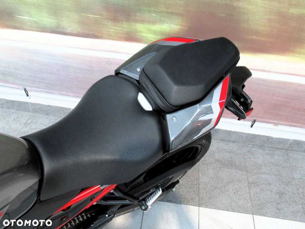 Kawasaki Z 900 - 27