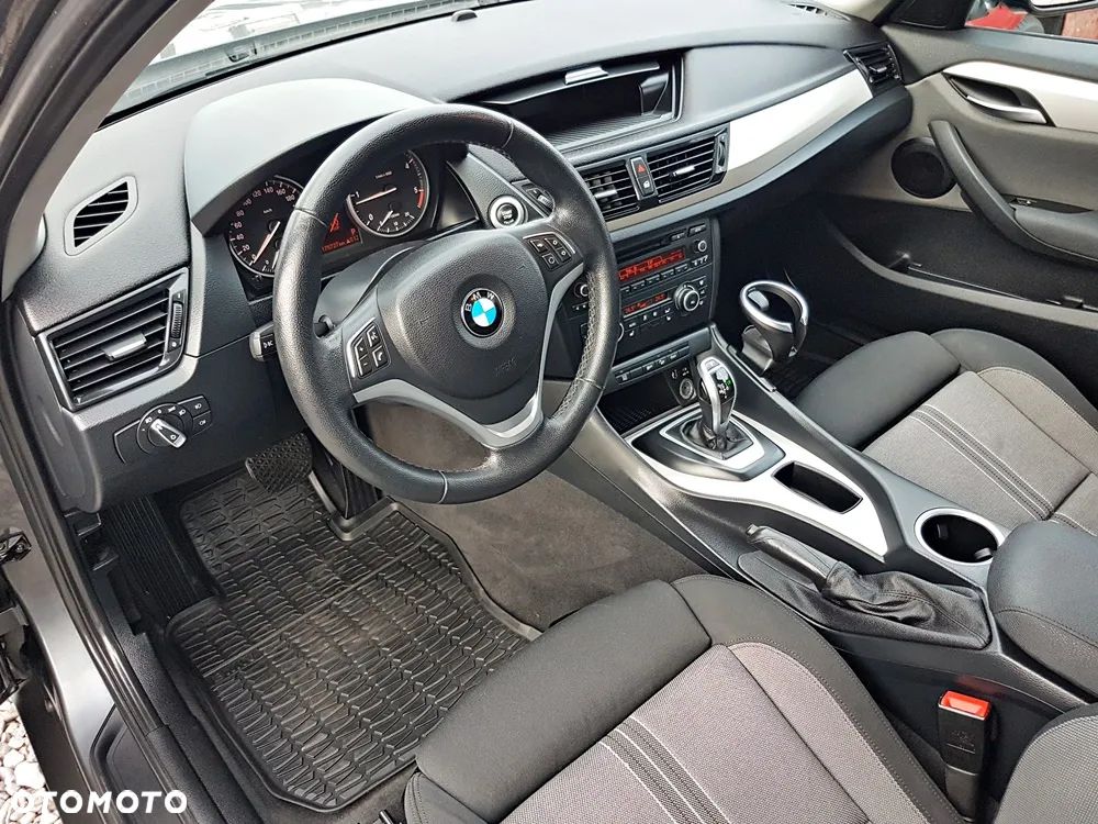 BMW X1 xDrive18d - 12