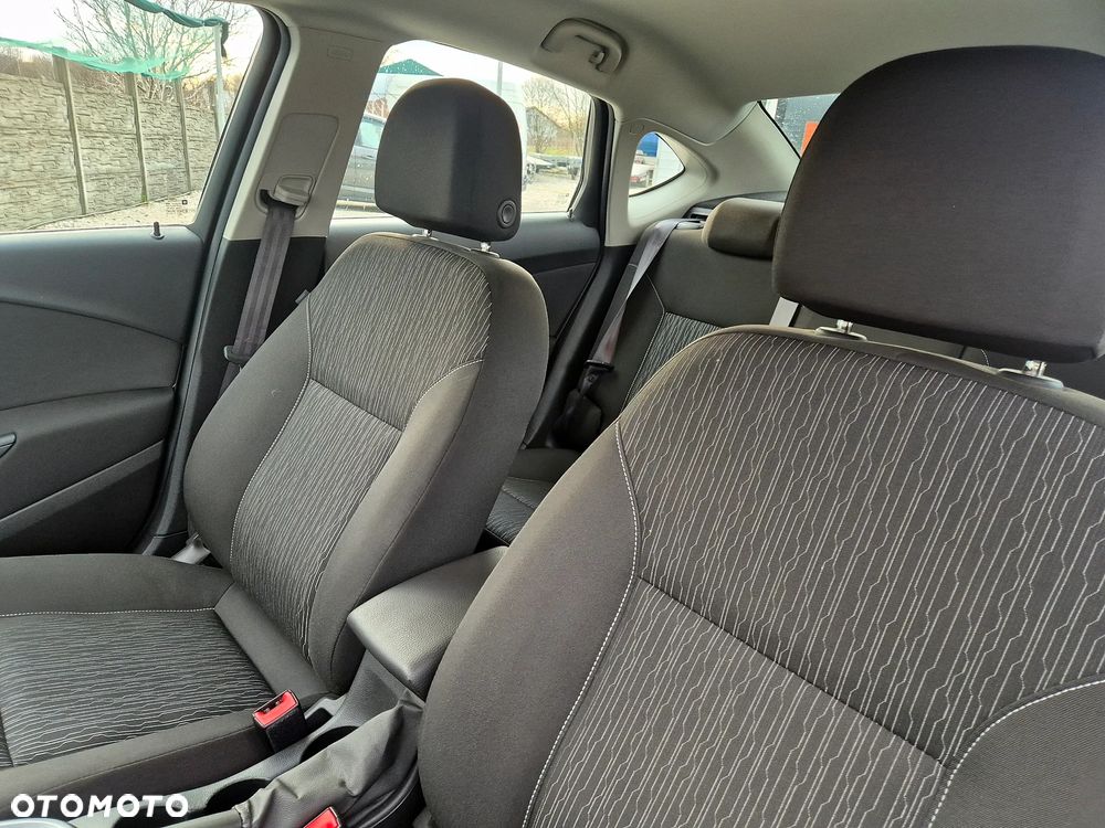 Opel Astra 1.6 Executive EU6 - 22