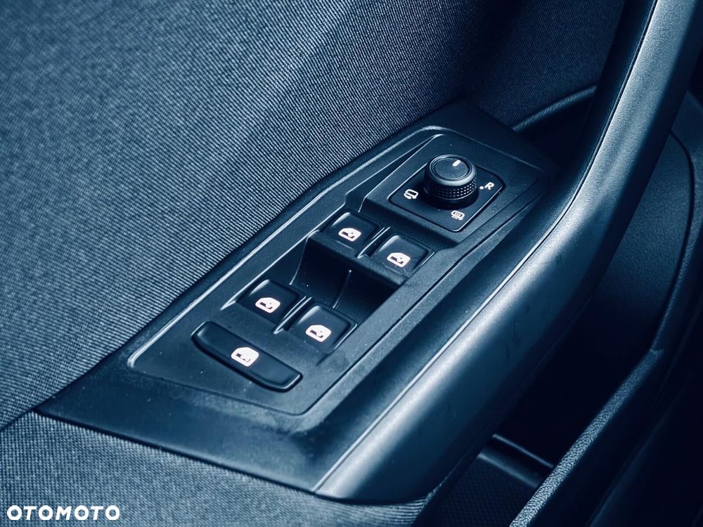 Volkswagen T-Roc 1.5 TSI Life DSG - 32