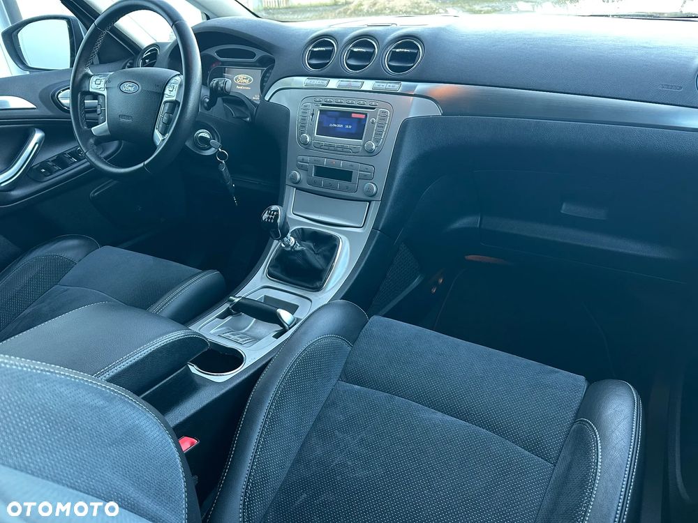 Ford S-Max 2.0 TDCi Titanium - 14