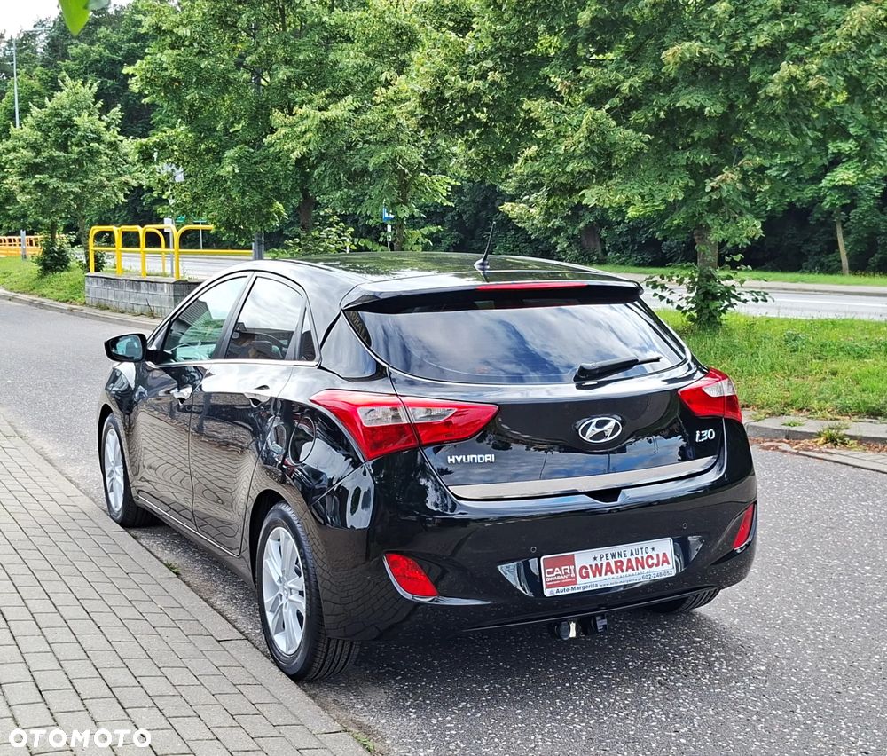 Hyundai i30 blue 1.6 CRDi Style - 15