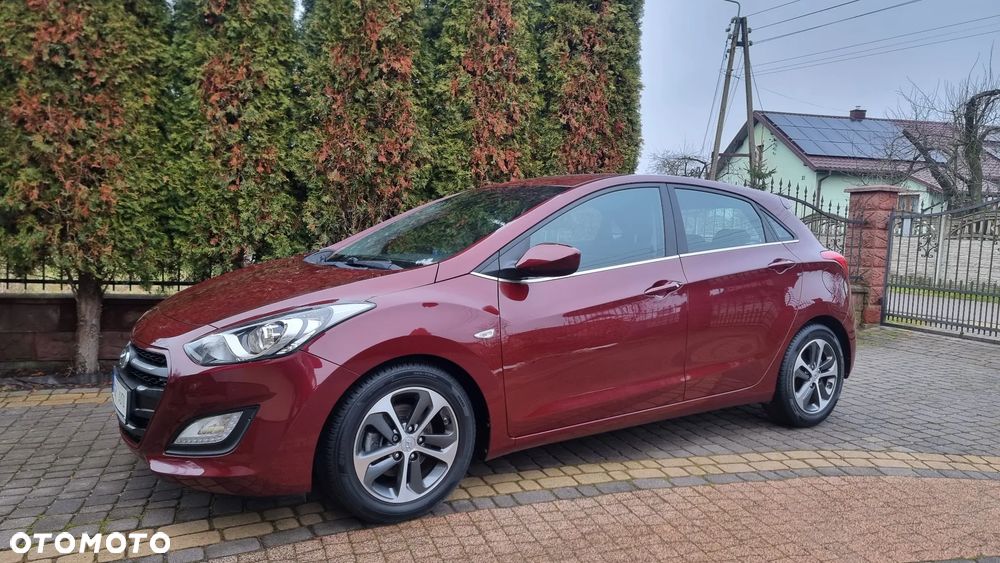 Hyundai i30 blue 1.4 Trend - 24