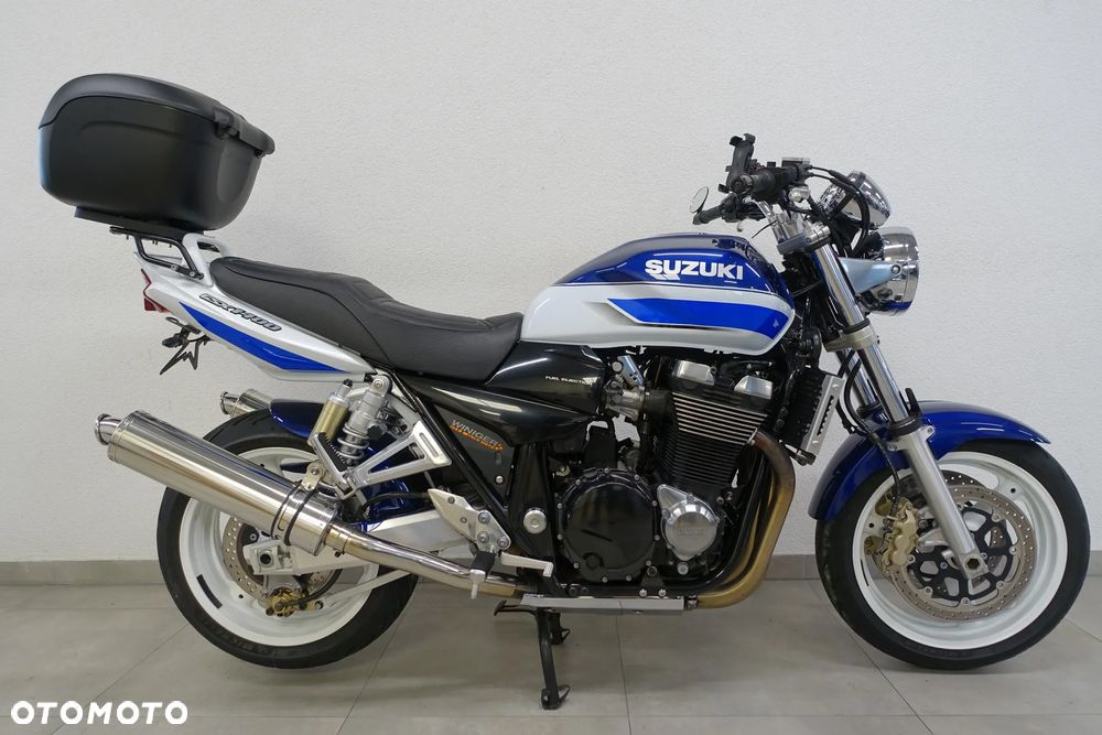 Suzuki GSX - 2