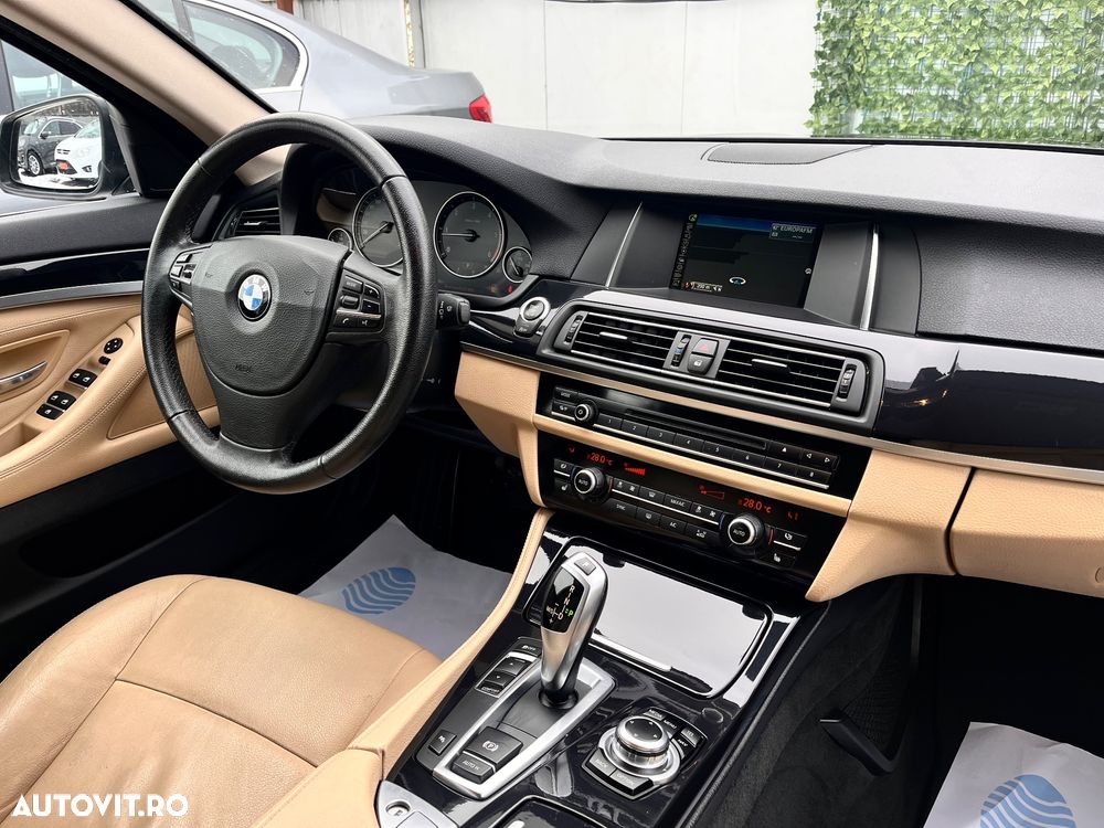 BMW Seria 5 525d Aut. Luxury Line - 3