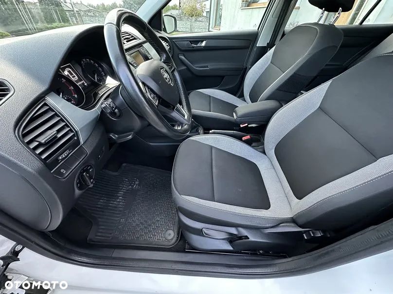 Skoda Fabia - 11