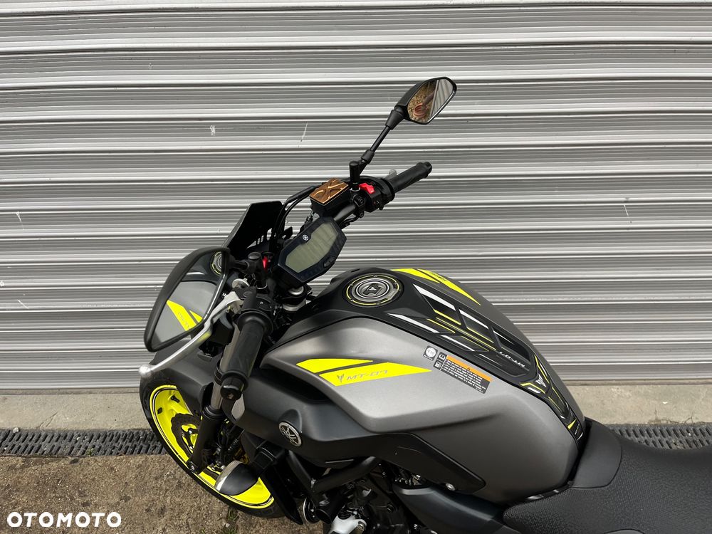 Yamaha MT - 15