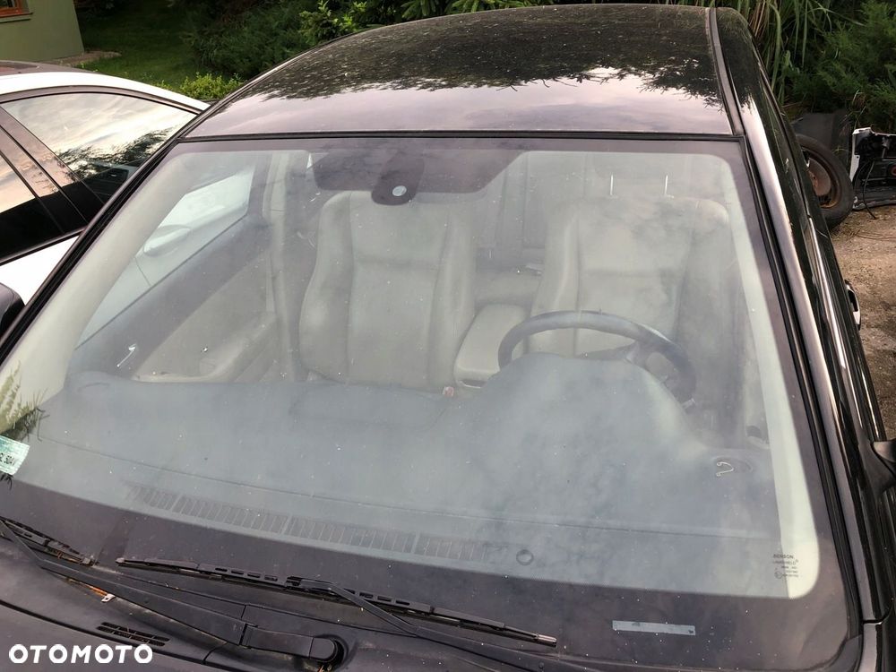 AVENSIS T25 xenon - 4