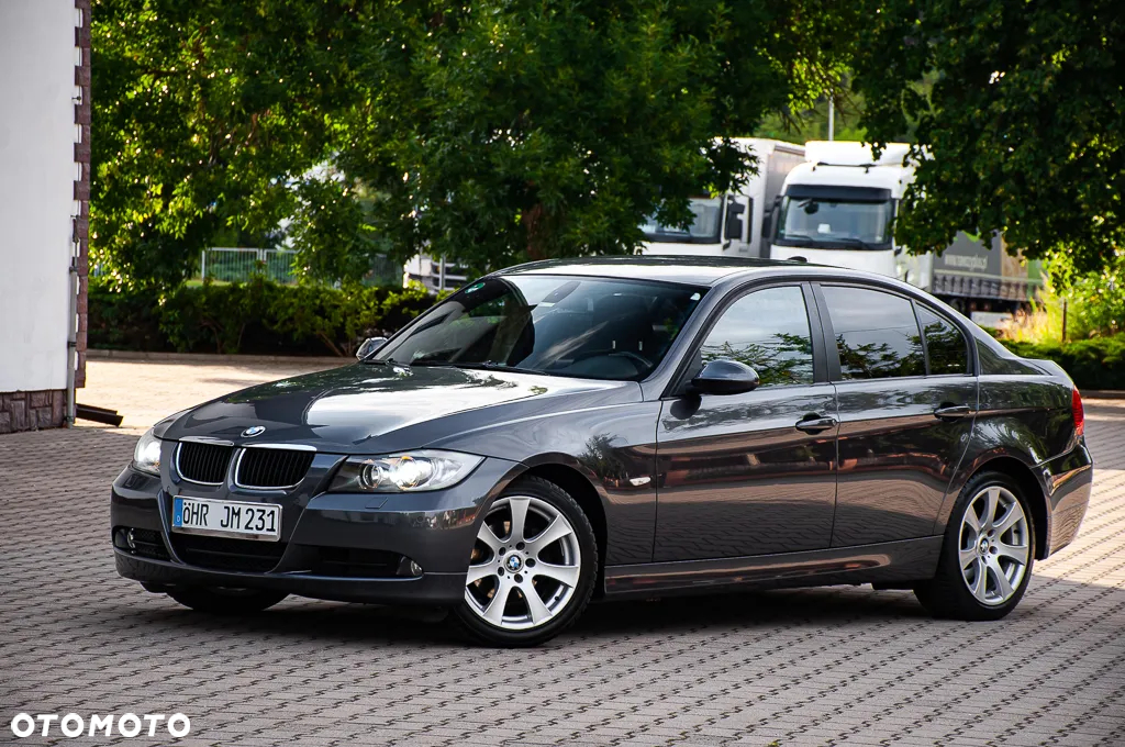 BMW Seria 3 320i - 16