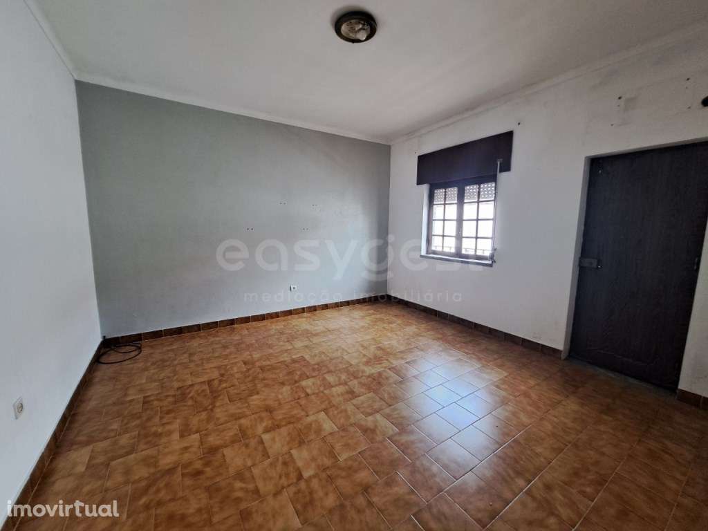 Andar de Moradia com excelente localização no Centro de Ferreira do... - Grande imagem: 2/20