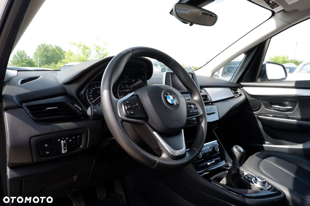 BMW Seria 2 216d Advantage - 25