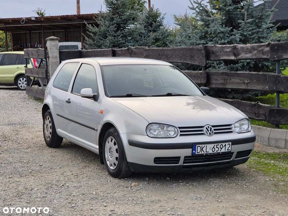 Volkswagen Golf 1.4 Basis - 2