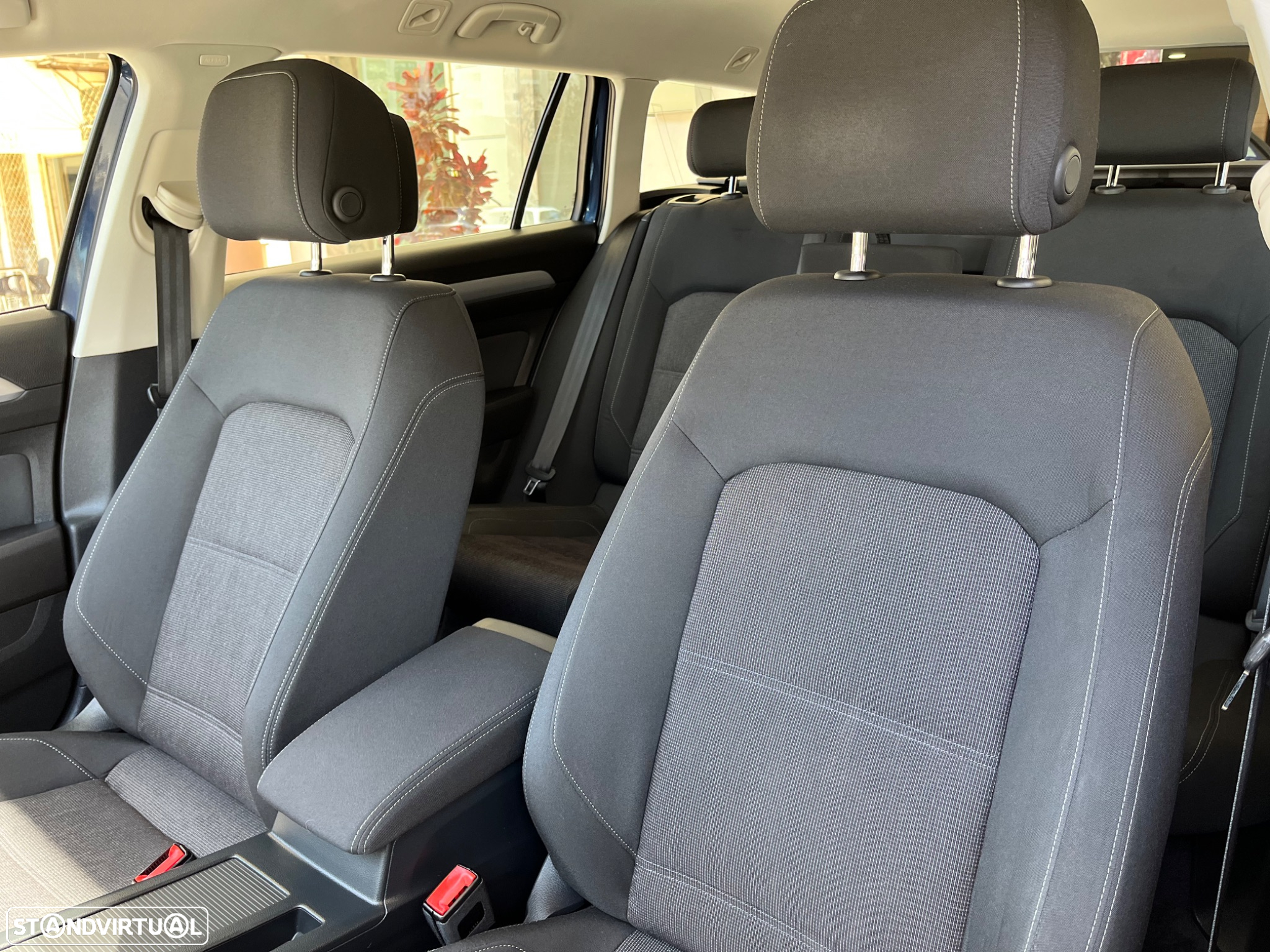 VW Passat Variant 1.6 TDI Confortline - 21