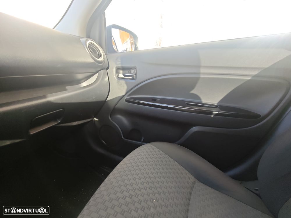 Mitsubishi Space Star 1.2 Intense Connect Edition - 14