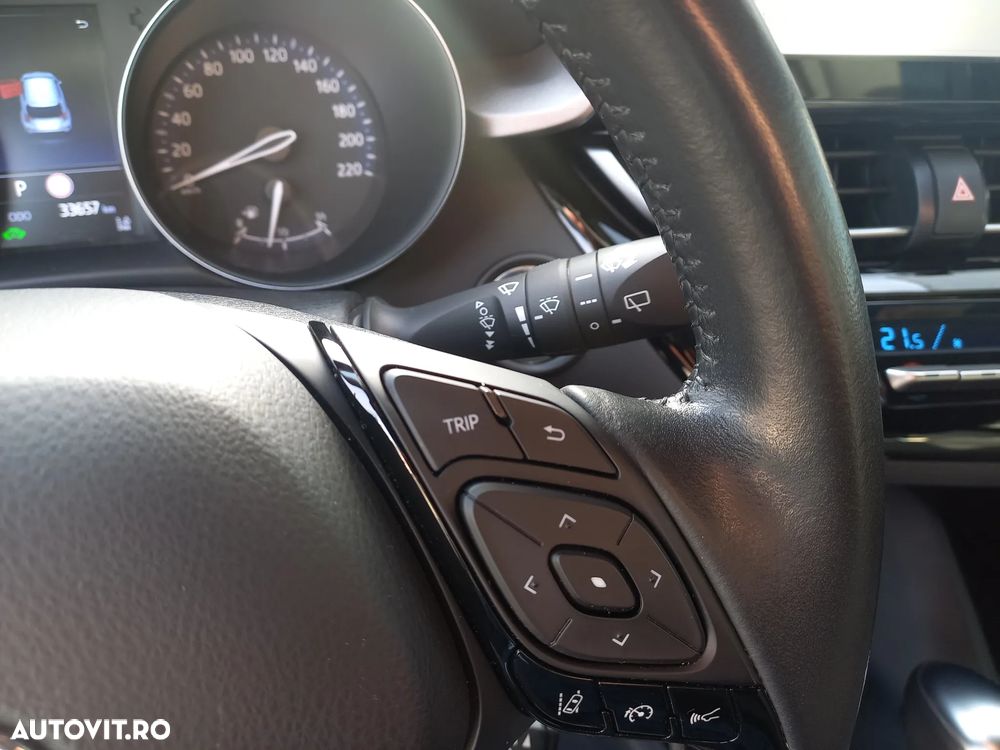 Toyota C-HR 1.8 HSD 122 CP 4x2 CVT Core - 19