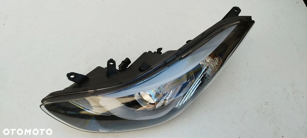 Hyundai Elantra 2013-2016 Zwykła Soczewka Led Lewa Idealna Oryginał