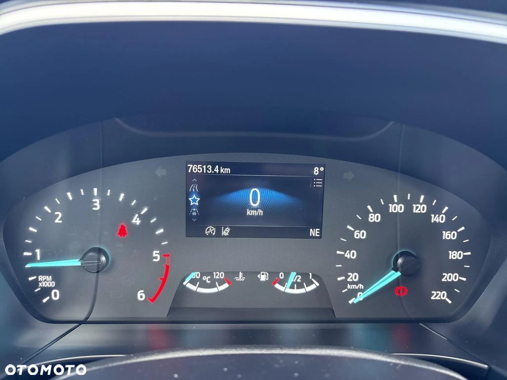 Ford Kuga - 17