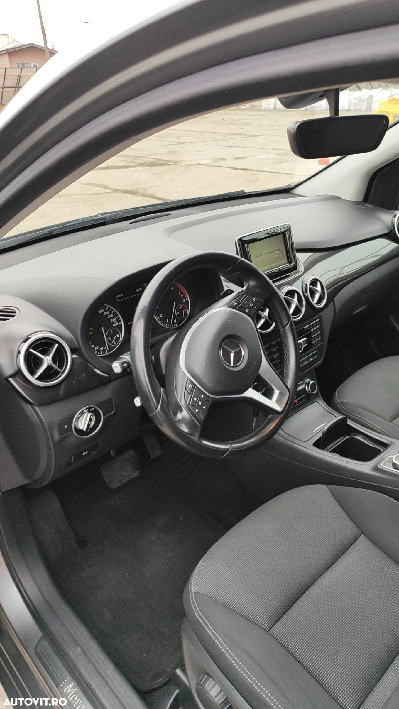 Mercedes-Benz B 200 (Natural Gas Drive) c 7G-DCT - 3