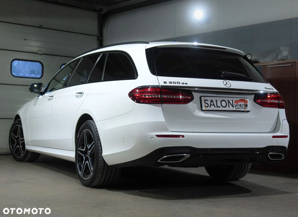 Mercedes-Benz Klasa E 300 de 4Matic 9G-TRONIC AMG Line - 32