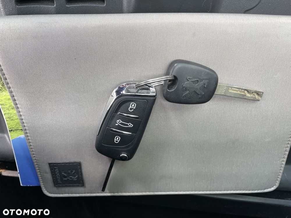 Peugeot 207 120 VTi Automatik Premium - 34