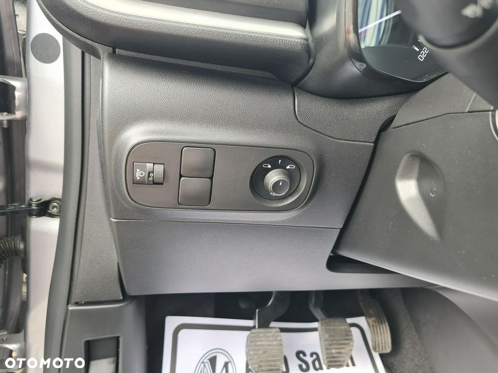 Citroën C3 1.2 PureTech Shine - 21